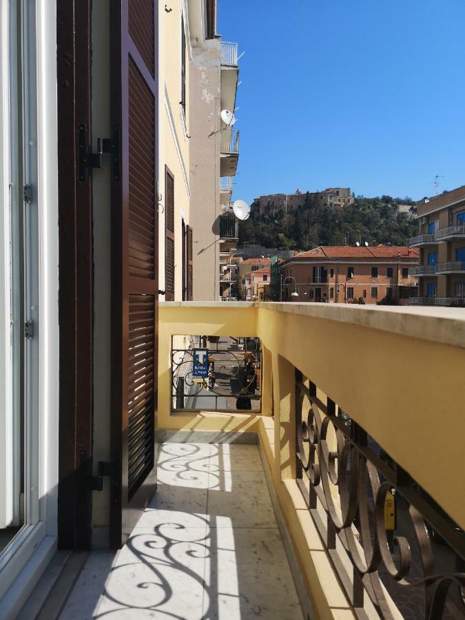 Vittoria Home 44 Terracina Exterior photo